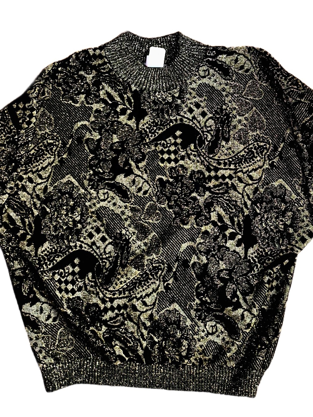 Allura ~ Large ~ USA ~ Vintage (80’s) ~ Black W/ Gold Metallic Thread ~ Sweater